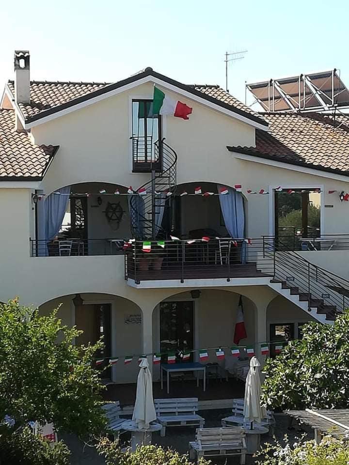 Casa Di Livia Apartment Sant'Anna Arresi Exterior photo