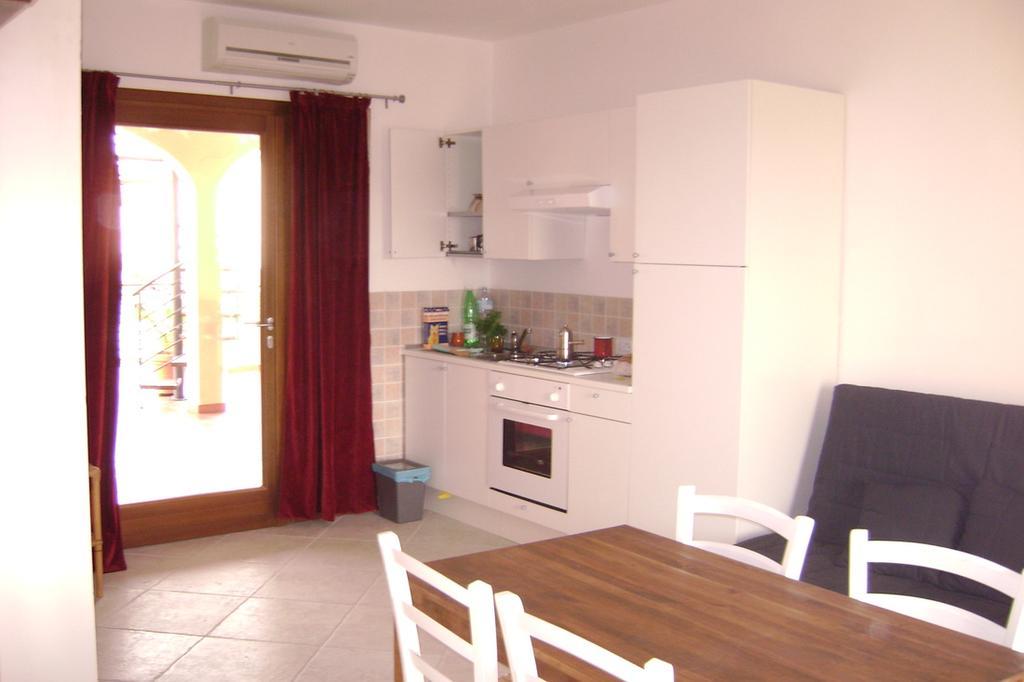 Casa Di Livia Apartment Sant'Anna Arresi Exterior photo